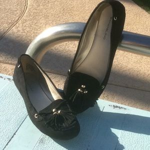 Bandolino black suede loafers